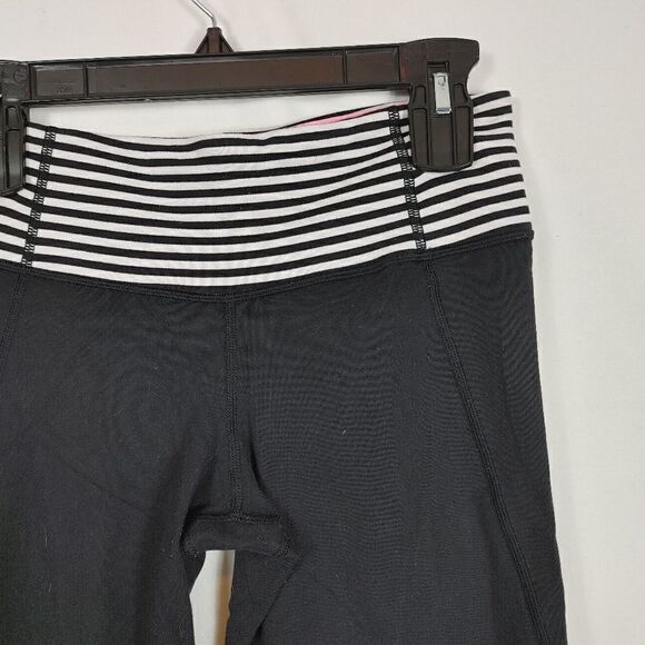 Lululemon Gather & Crow CropBlack / Classic Stripe Black White / Pink Size 6.Wa - Picture 3 of 7